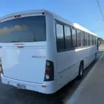Ônibus Comil Versatile Volkswagen 17.230 – Ônibus de Fretamento 2011 seminovo à venda, código 85 - foto 02