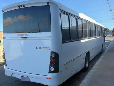Ônibus Comil Versatile Volkswagen 17.230 – Ônibus de Fretamento 2011 seminovo à venda, código 85 - foto 02