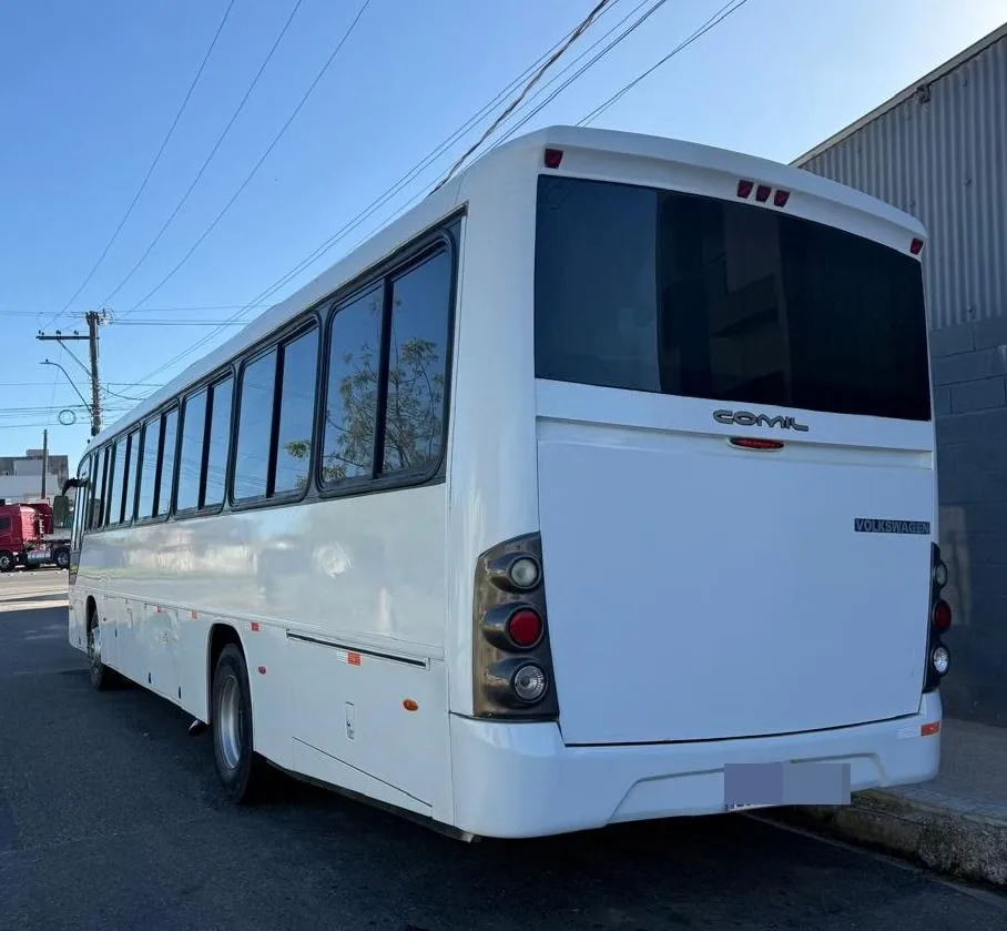 Ônibus Comil Versatile Volkswagen 17.230 – Ônibus de Fretamento 2011 seminovo à venda, código 85 - foto 03