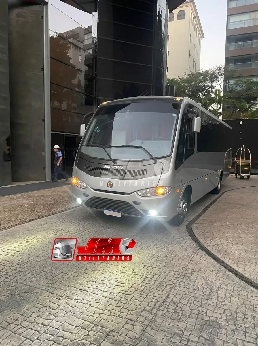Micro-ônibus Marcopolo Senior Agrale MA 10 2013 seminovo à venda, código 717 - foto 01
