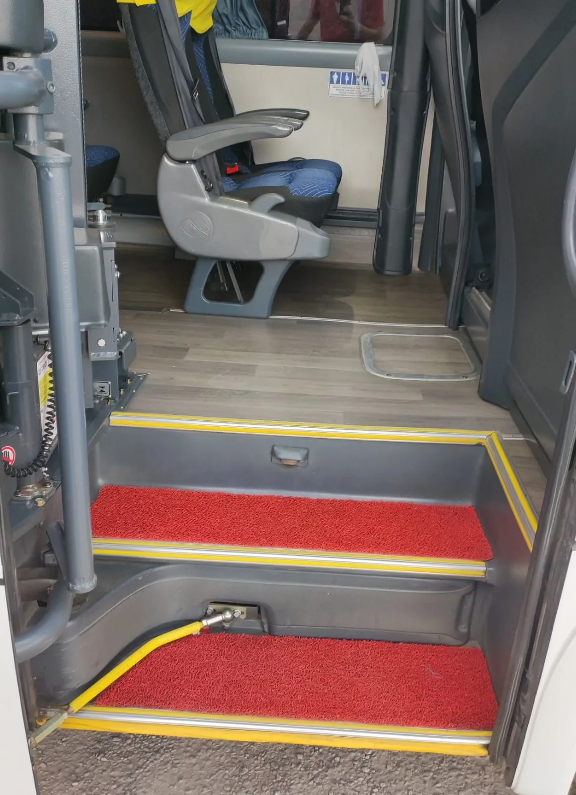 Ônibus Marcopolo Micro-ônibus Volare Fly 9 2025 seminovo à venda, código 263 - foto 12