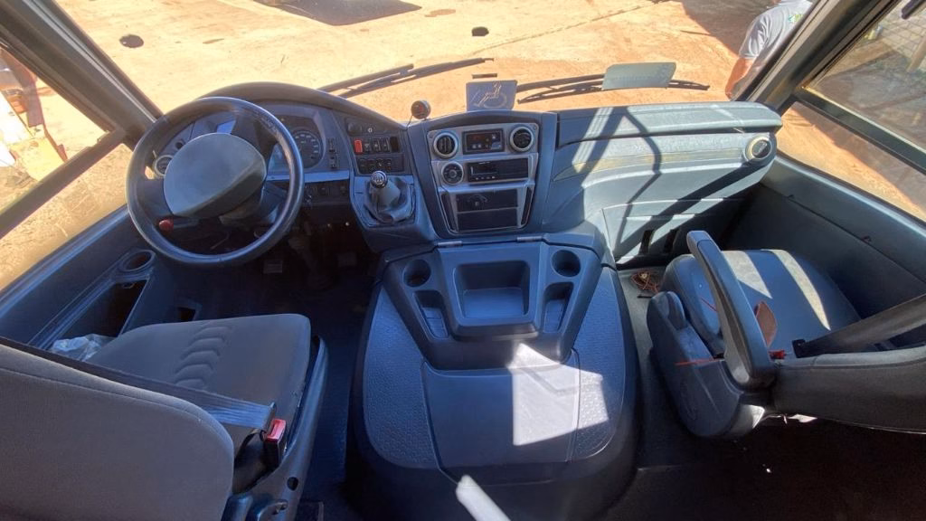 Ônibus Marcopolo Micro-ônibus Volare W7 2015 seminovo à venda, código 802 - foto 05