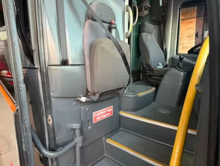 Ônibus Marcopolo Paradiso 1200 G7 Mercedes-Benz O500 RS 2010 seminovo à venda, código 41 - foto 04