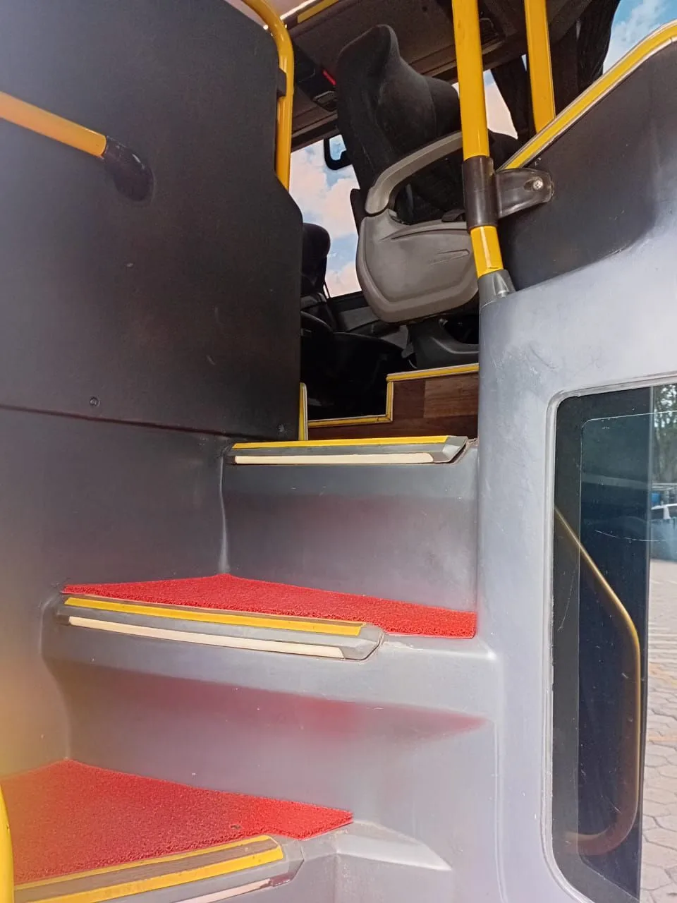 Ônibus Marcopolo Paradiso 1600 LD G8 O500RSD 2023 seminovo à venda, código 307 - foto 04