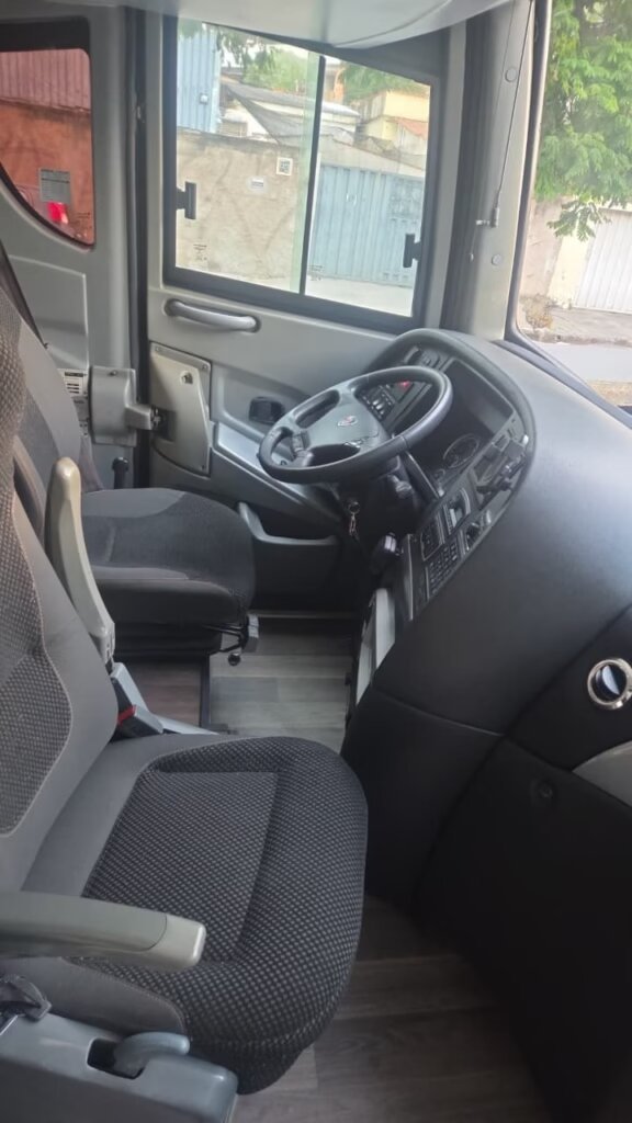 Ônibus Marcopolo Paradiso 1600 LD New G7 K400 2019 seminovo à venda, código 553 - foto 04