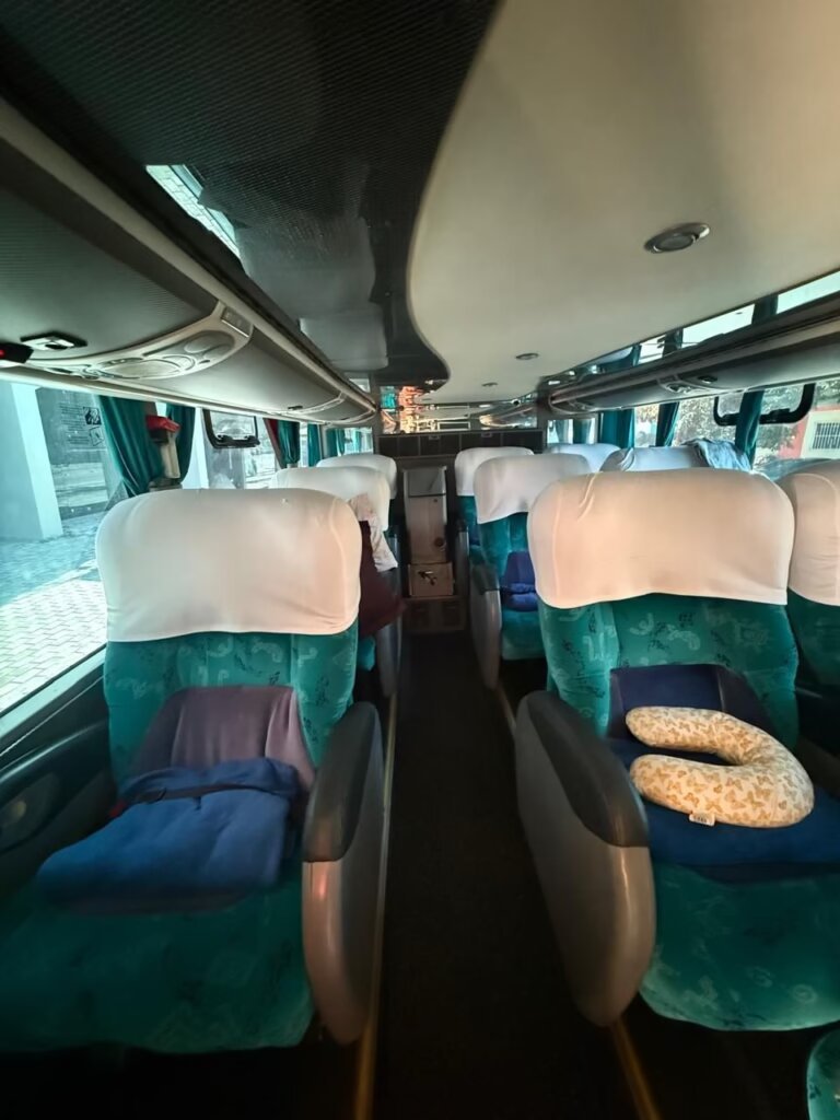 Ônibus Marcopolo Paradiso 1800 DD G7 Scania K360 2013 seminovo à venda, código 375 - foto 05