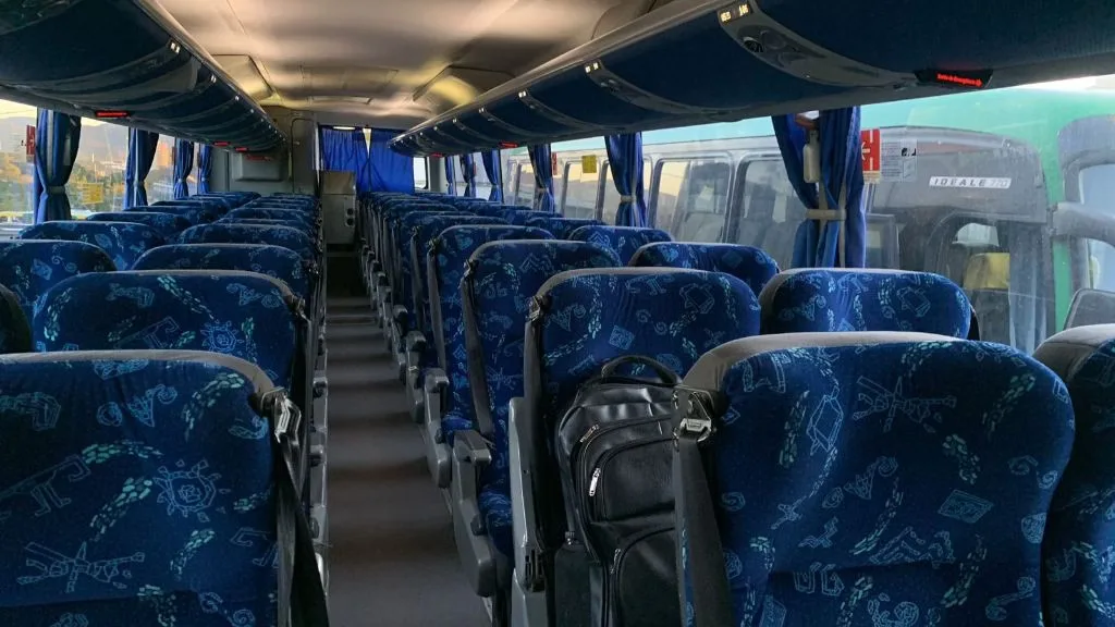 Ônibus Marcopolo Viaggio 900 G7 OF 1721 2015 seminovo à venda, código 506 - foto 04