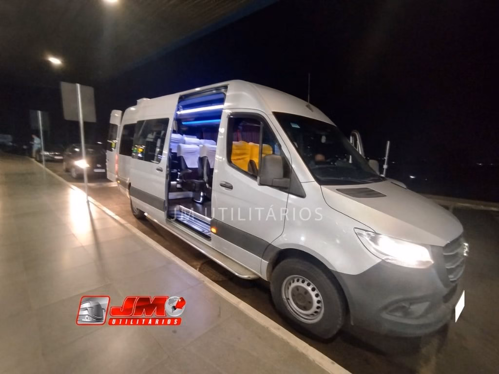 Ônibus Mercedes-Benz Sprinter 416 CDI Executiva 2020 seminovo à venda, código 188 - foto 01