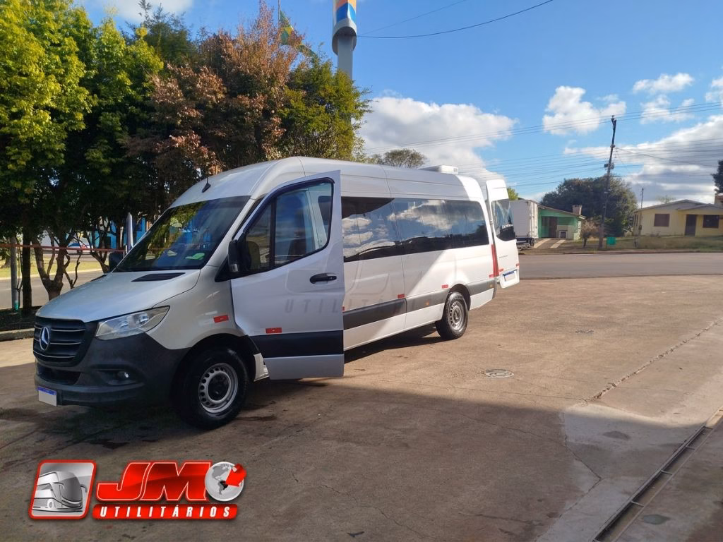 Ônibus Mercedes-Benz Sprinter 416 CDI Executiva 2020 seminovo à venda, código 188 - foto 02