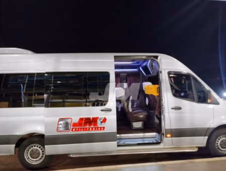 Ônibus Mercedes-Benz Sprinter 416 CDI Executiva 2020 seminovo à venda, código 188 - foto 04