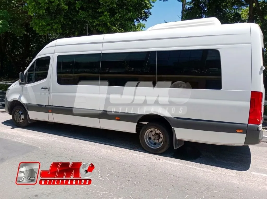 Ônibus Mercedes-Benz Sprinter 516 CDI Luxo Executiva 2021 seminovo à venda, código 1794 - foto 05