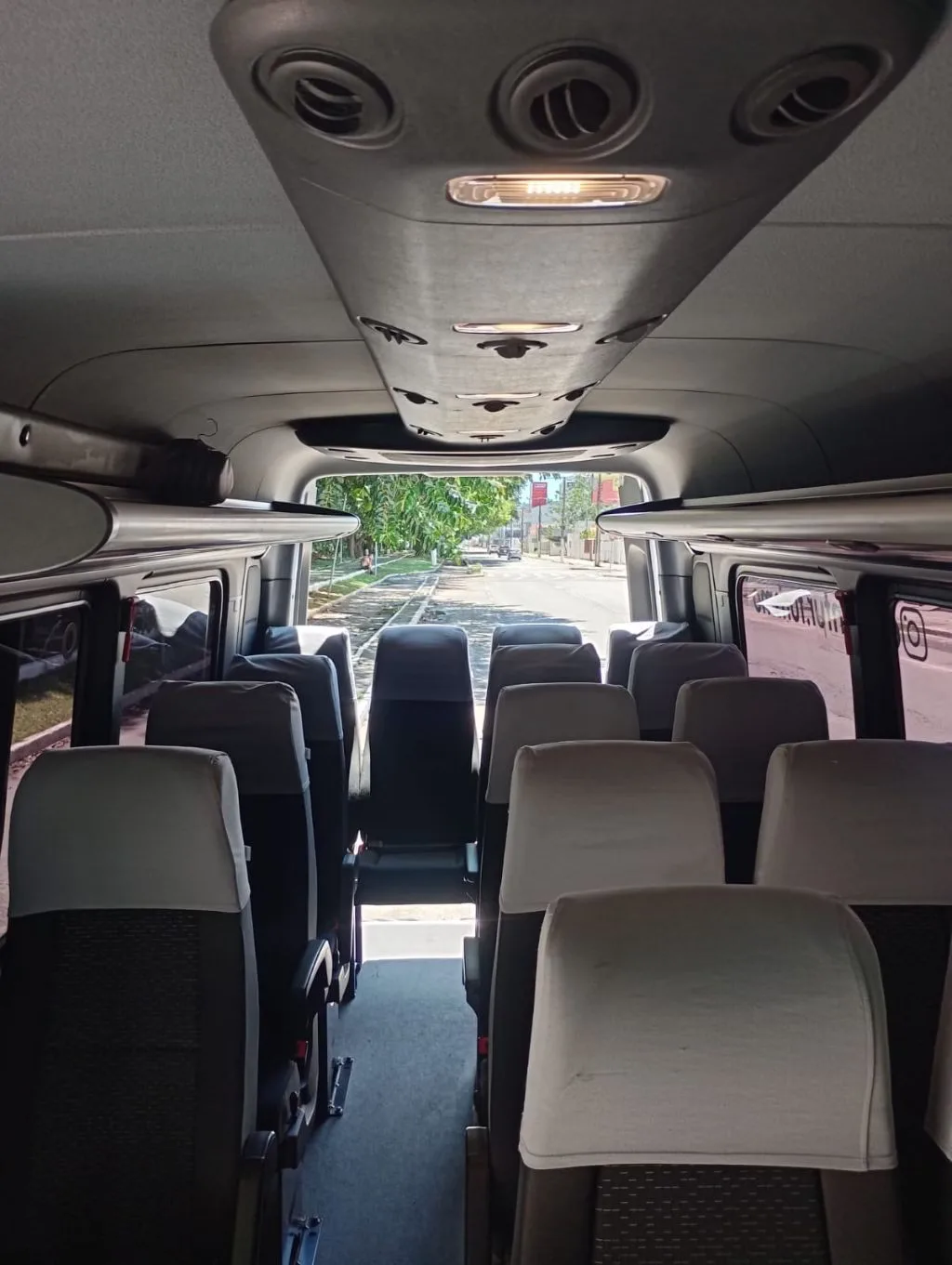 Ônibus Mercedes-Benz Sprinter 516 CDI Luxo Executiva 2021 seminovo à venda, código 1794 - foto 09