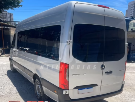 Van Mercedes Sprinter 416 CDI Longa 2022 Executiva COD.860