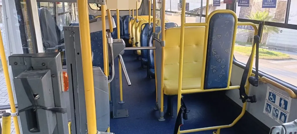 Ônibus Neobus Micro-onibus Thunder 2020 seminovo à venda, código 732 - foto 07