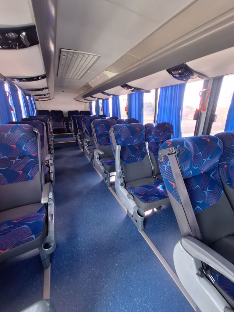 Ônibus Neobus Micro-onibus Thunder 9.160 2018 seminovo à venda, código 366 - foto 08