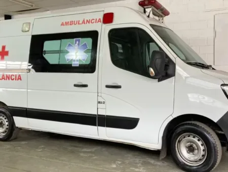 Ônibus Renault Master L2H2 Ambulancia 2023 seminovo à venda, código 135 - foto 01