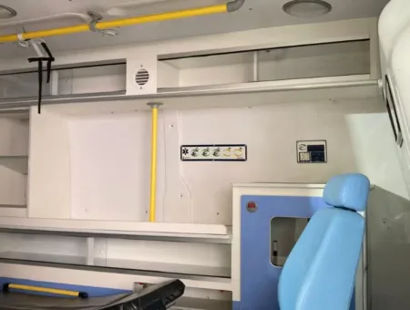 Ônibus Renault Master L2H2 Ambulancia 2023 seminovo à venda, código 135 - foto 07