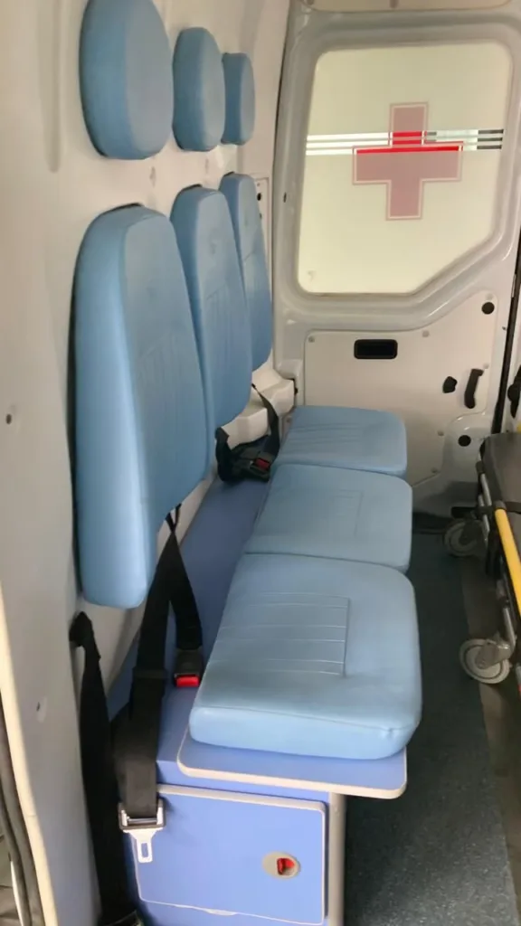 Ônibus Renault Master L2H2 Ambulancia 2023 seminovo à venda, código 135 - foto 08
