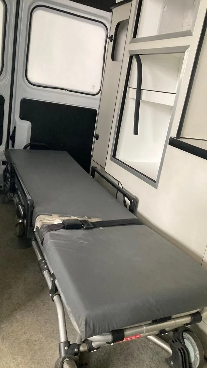 Ônibus Renault Master L2H2 Ambulancia 2023 seminovo à venda, código 137 - foto 06