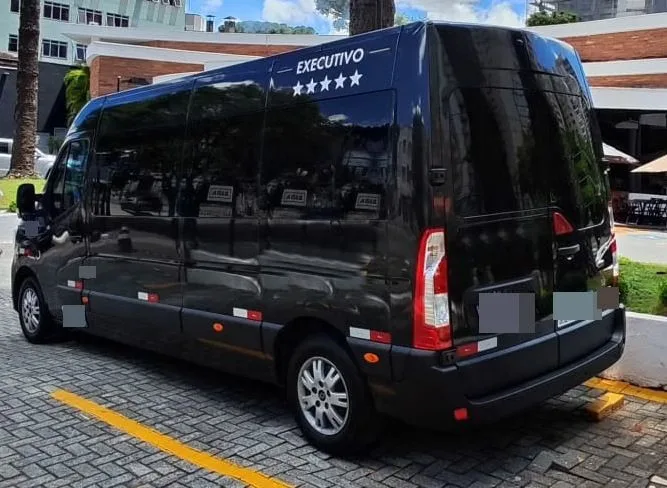 Ônibus RENAULT MASTER L3H2 LUXO JM 2024 seminovo à venda, código 184 - foto 02