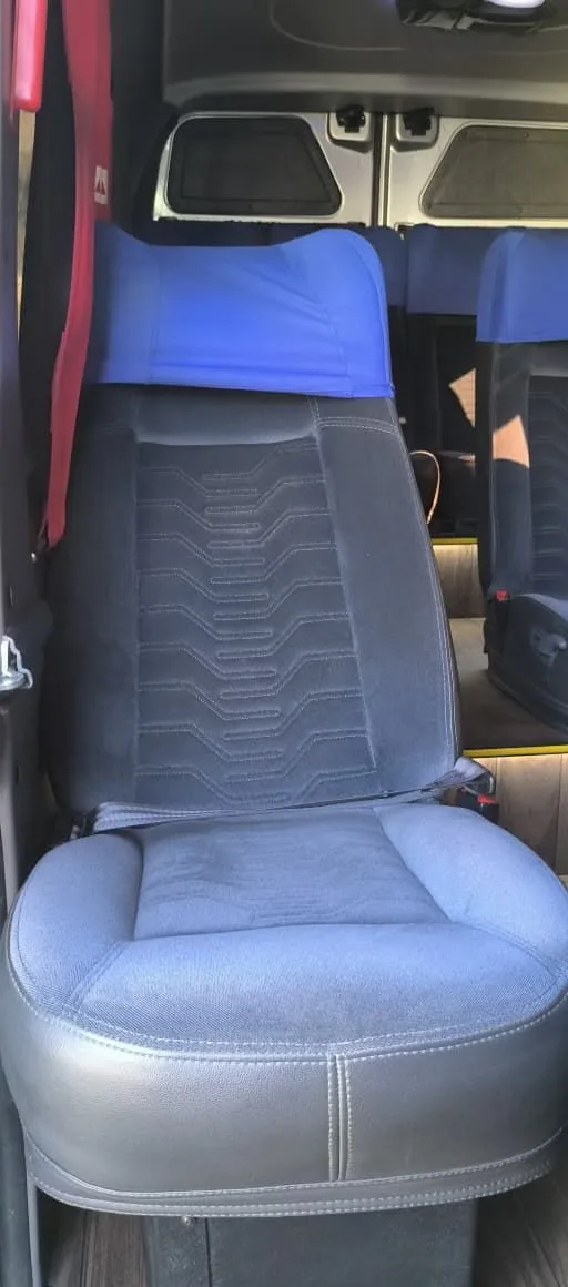 Ônibus Renault Van Master L3H2 2024 seminovo à venda, código 841 - foto 08