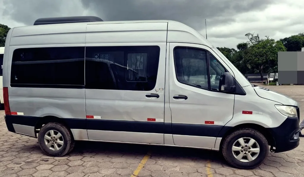 Ônibus Mercedes-Benz Sprinter CDI 416 Executiva 2022 seminovo à venda, código 432 - foto 02