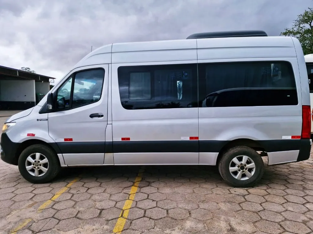 Ônibus Mercedes-Benz Sprinter CDI 416 Executiva 2022 seminovo à venda, código 432 - foto 03