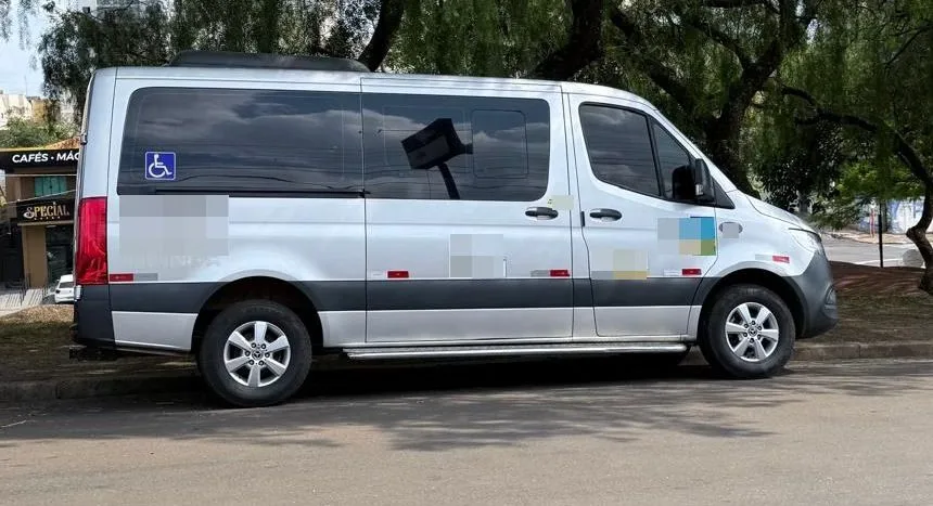 Ônibus SPRINTER CDI 416 CURTA T.BAIXO LUXO JM 2022 seminovo à venda, código 14 - foto 02