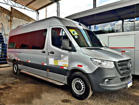 Ônibus SPRINTER CDI 416 EXECUTIVA JM 2020 seminovo à venda, código 1435 - foto 01