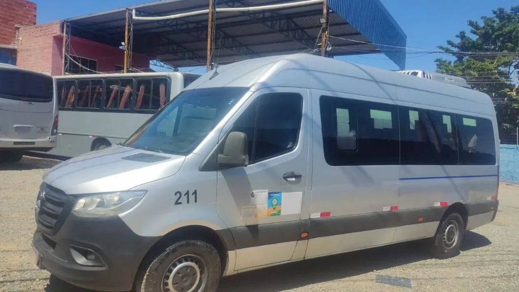 Ônibus SPRINTER CDI 416 EXECUTIVA JM 2020 seminovo à venda, código 1435 - foto 02
