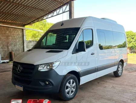 Ônibus Sprinter Van 416 CDI Curta 2023 seminovo à venda, código 1807 - foto 01