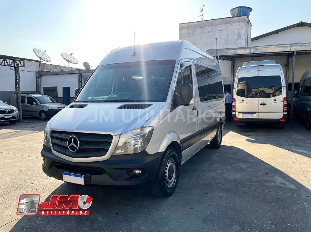 Ônibus Sprinter Van CDI 415 2019 seminovo à venda, código 510 - foto 01