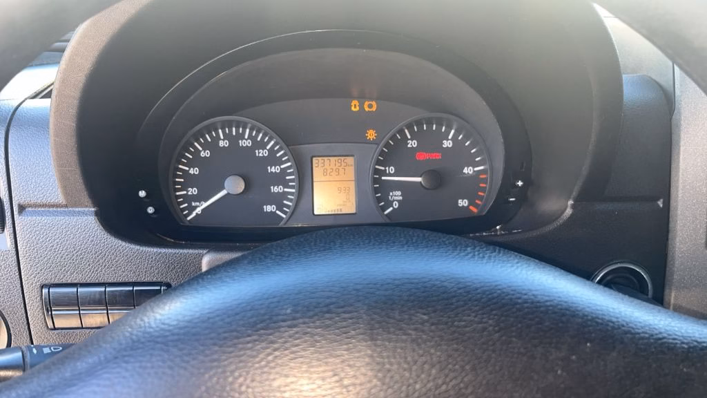 Van Mercedes-Benz Sprinter CDI 415 executiva luxo ano-modelo 2019 COD.510