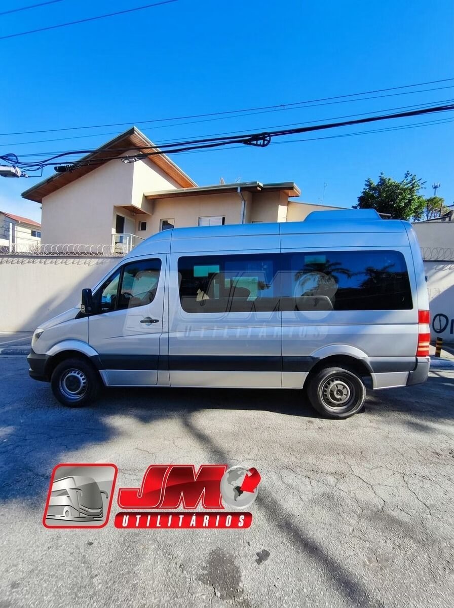 Ônibus Sprinter Van CDI 415 2019 seminovo à venda, código 582 - foto 03