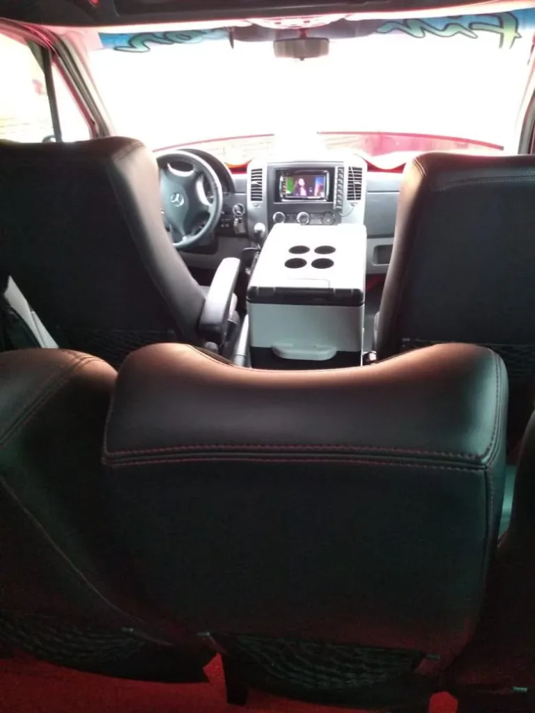 Ônibus Sprinter Van CDI 415 2019 seminovo à venda, código 659 - foto 04