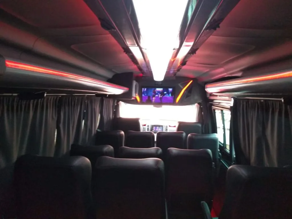 Ônibus Sprinter Van CDI 415 2019 seminovo à venda, código 659 - foto 09