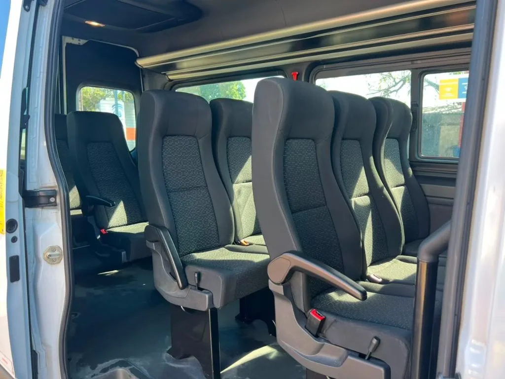 Ônibus Sprinter Van CDI 417 2023 seminovo à venda, código 779 - foto 05