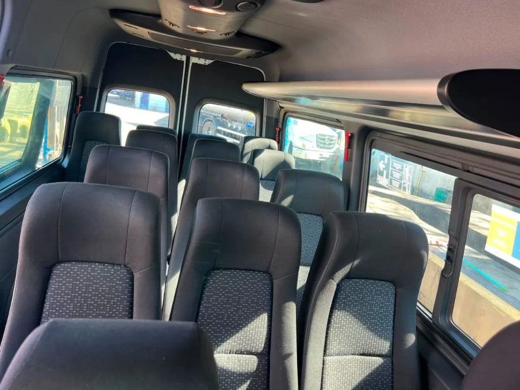 Ônibus Sprinter Van CDI 417 2023 seminovo à venda, código 779 - foto 06