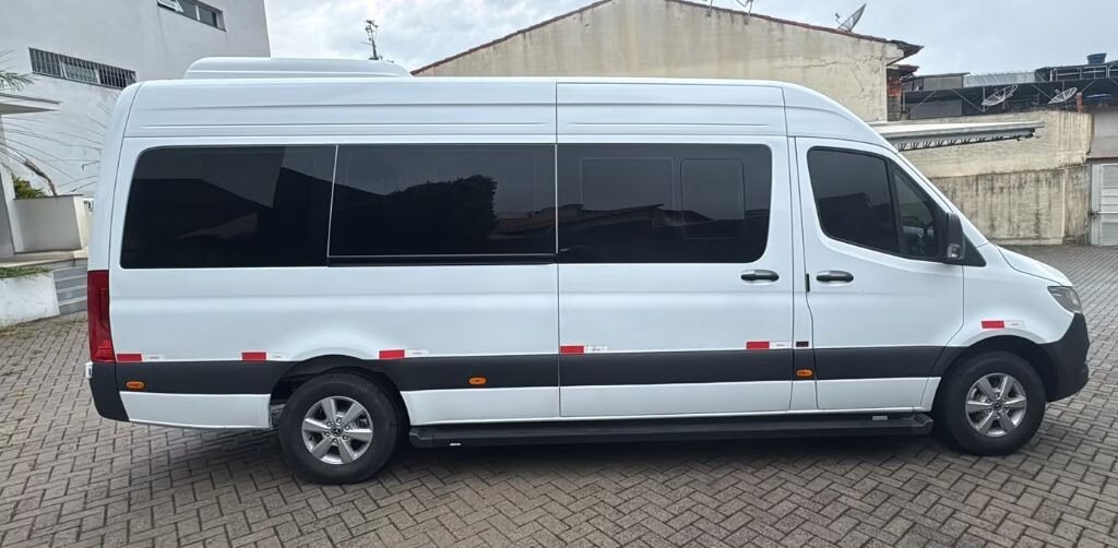 Ônibus Sprinter Van CDI 417 2025 seminovo à venda, código 701 - foto 02