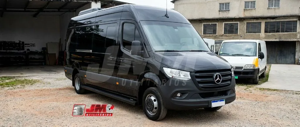 Ônibus Sprinter Van Executiva CDI 517 Luxo 2025 seminovo à venda, código 257 - foto 01