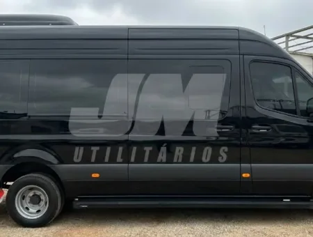 Ônibus Sprinter Van Executiva CDI 517 Luxo 2025 seminovo à venda, código 257 - foto 02