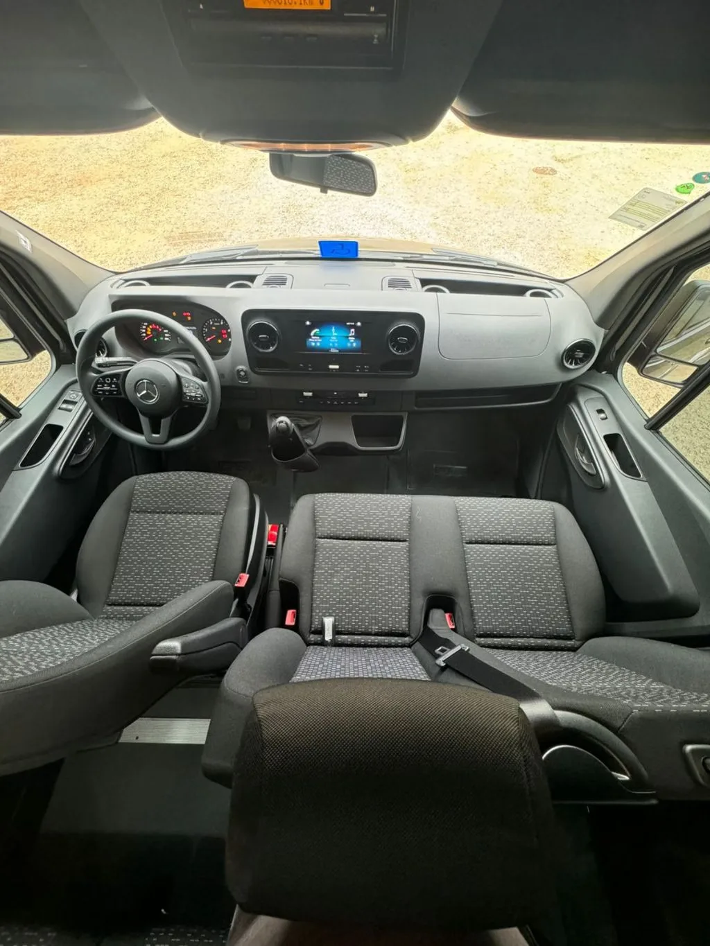 Ônibus Sprinter Van Executiva CDI 517 Luxo 2025 seminovo à venda, código 257 - foto 04