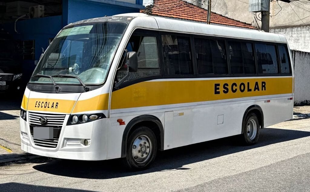 Ônibus Volare Micro-onibus V8 Escolar 2006 seminovo à venda, código 750 - foto 01