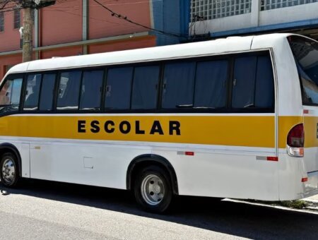 Ônibus Volare Micro-onibus V8 Escolar 2006 seminovo à venda, código 750 - foto 02