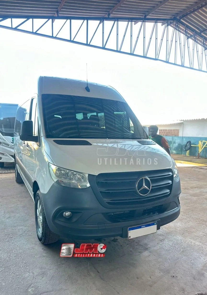 Van Sprinter 416 CDI Luxo 2023 seminova à venda, código 1806 - foto 02