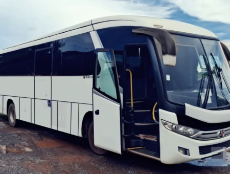 Ônibus Marcopolo Viaggio 900 G7 Mercedes-Benz OF 1724 2021 seminovo à venda, código 191 - foto 01