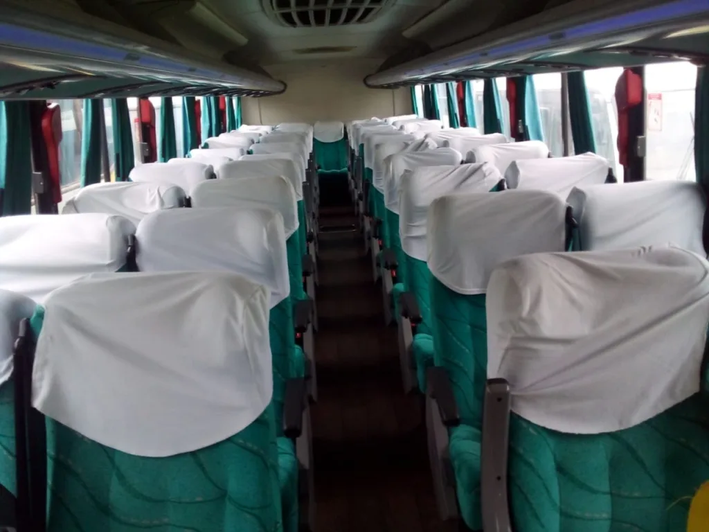 Ônibus Comil Campione 3.25 Volkswagen 17.230 2019 seminovo à venda, código 348 - foto 08
