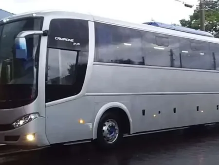 Ônibus Comil Campione 3.45 Cummins 18330 2011 seminovo à venda, código 430 - foto 01