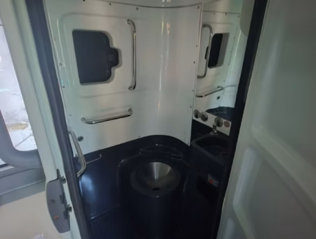Ônibus Comil Campione Invictus 1200 K310 2018 seminovo à venda, código 383 - foto 09