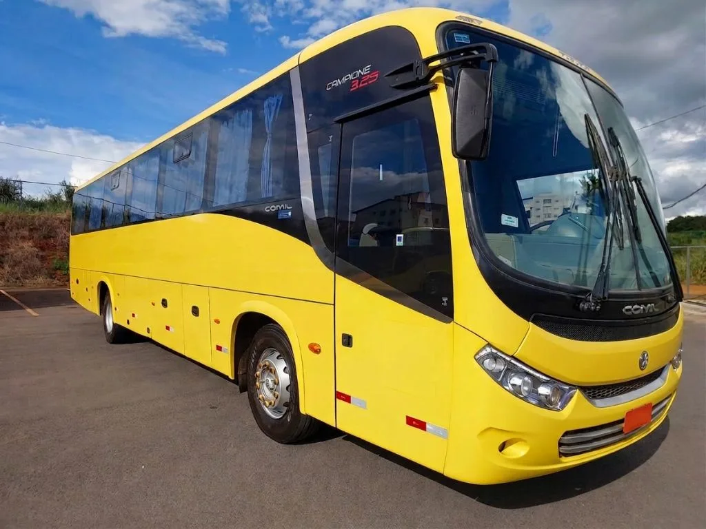 Ônibus Comil Campione 3.25 Volkswagen 17.230 2019 seminovo à venda, código 301 - foto 01